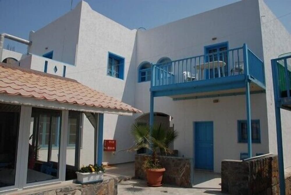 Socrates Apartments &amp; Restaurant 2/48