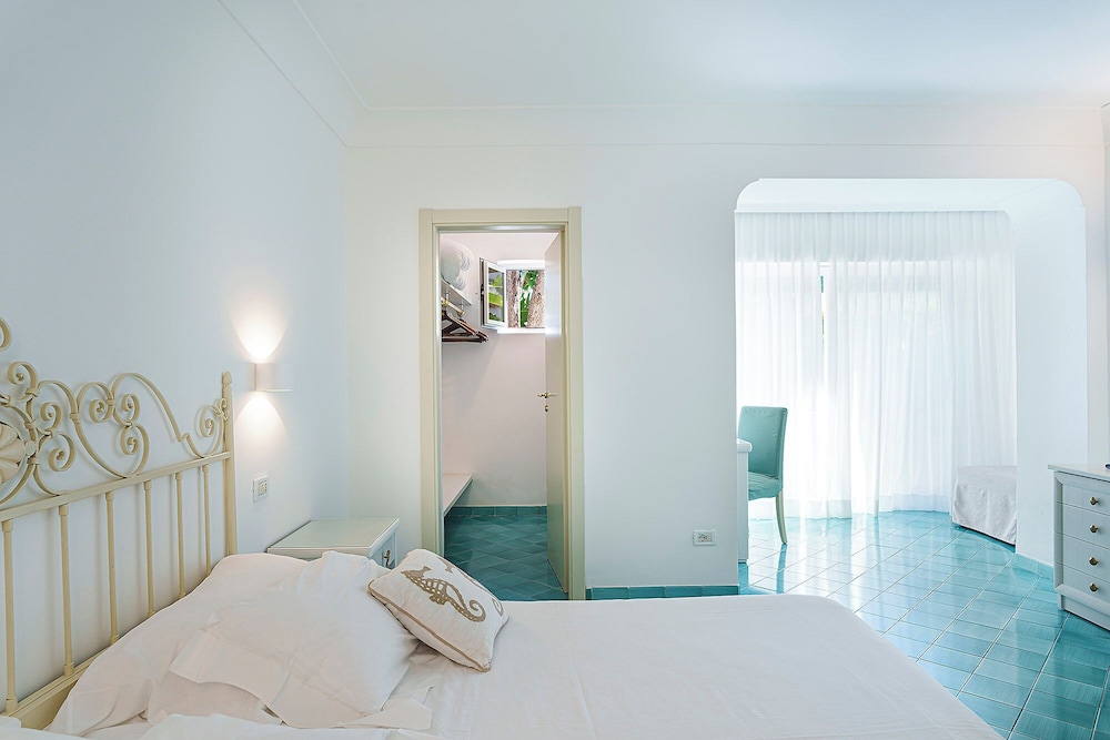 COMFORT, DOUBLE BED
