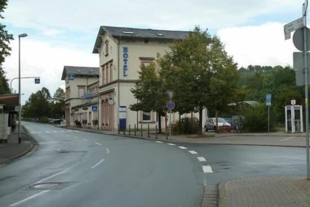 Hotel am Bahnhof 27/38