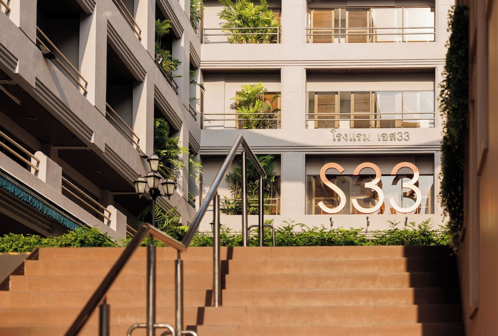 S33 Compact Sukhumvit Hotel 74/78