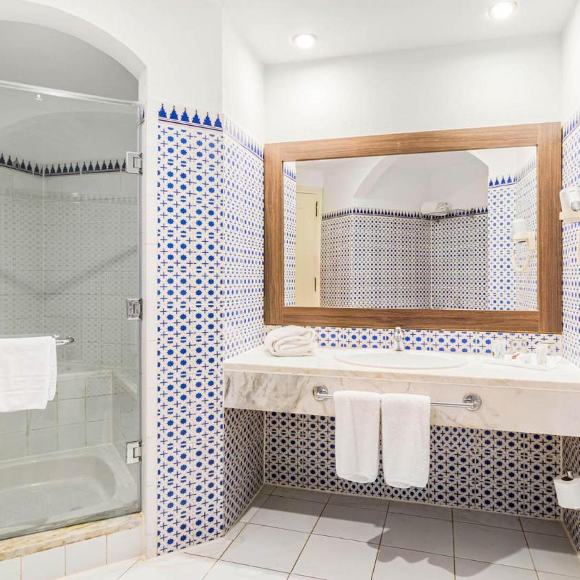 Oasis, Double or Twin Bed, Partial Sea View، TOP Domina Coral Bay Resort 3/3