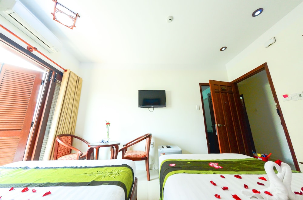 Golden River Hotel 16/46