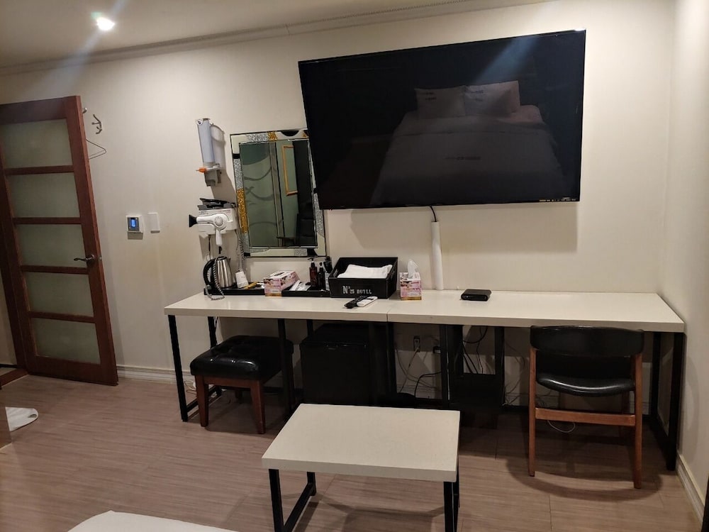 No.25 Hotel Busan Seomyeon Station 35/39