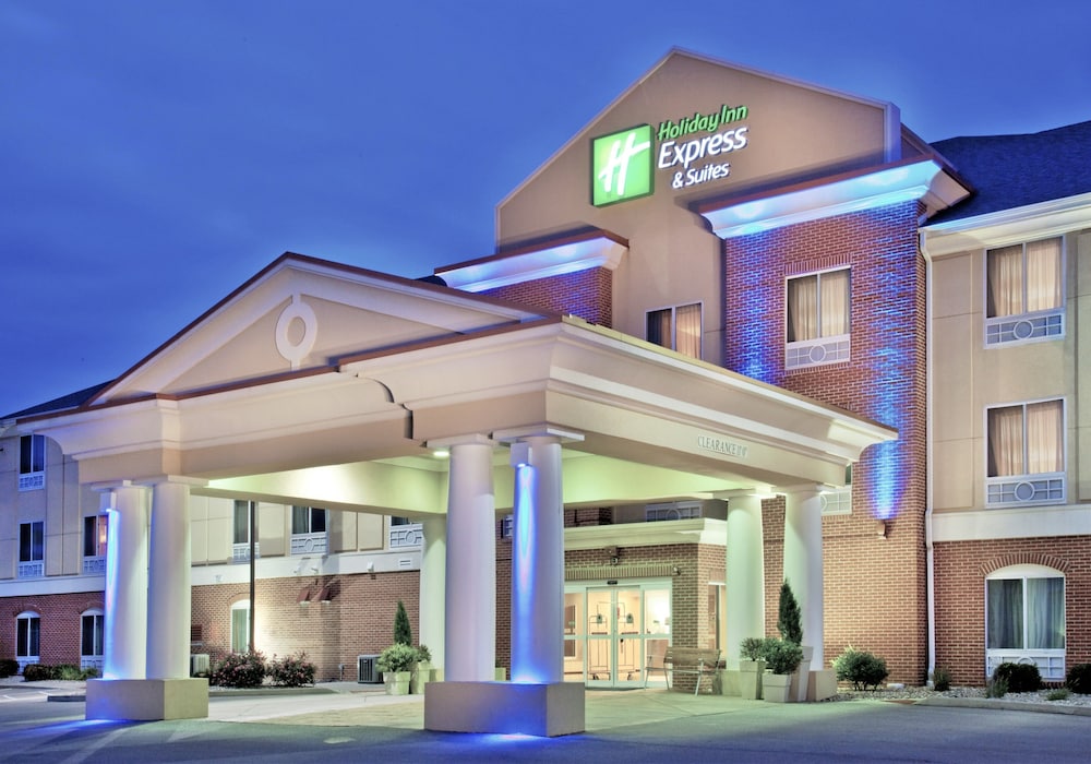 Holiday Inn Express Hotel & Suites Urbana-Champaign(U Of I Area) 2/74
