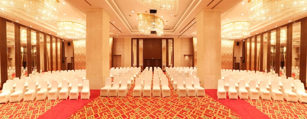 Grand Mercure Beijing Central 26/52