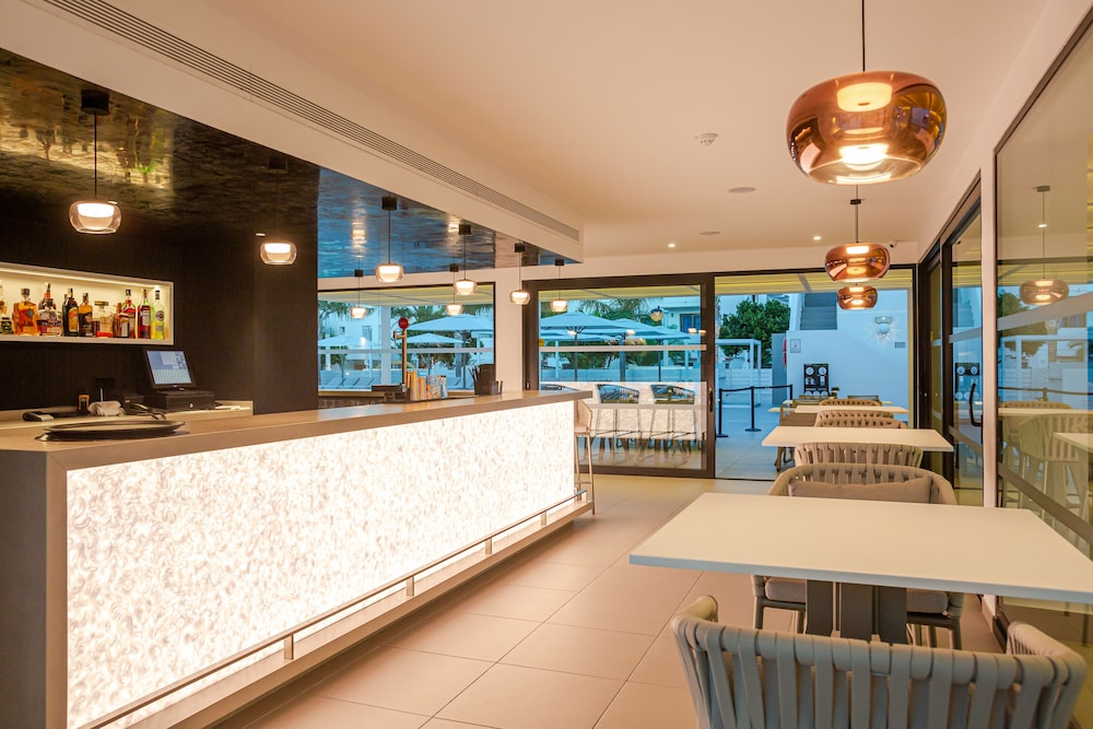 Migjorn Ibiza Suites Spa 9/50
