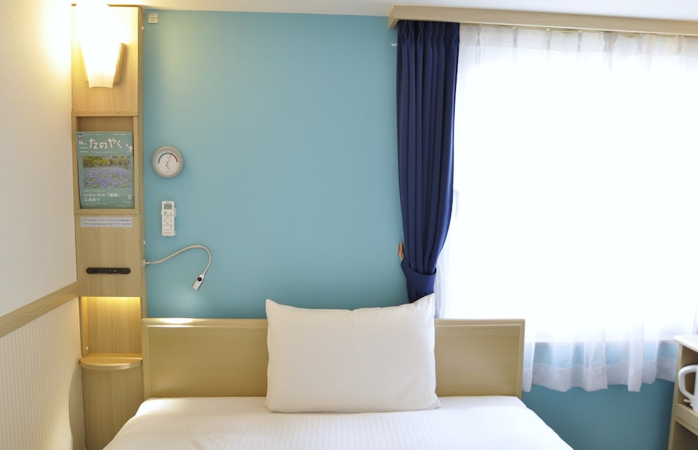 Toyoko Inn Osaka Nippombashi Bunraku Gekijo Mae 25/50