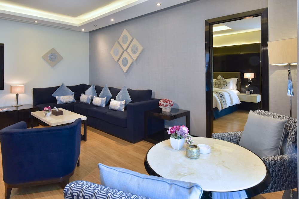 Ramada Resort by Wyndham Manama Seef 38/57