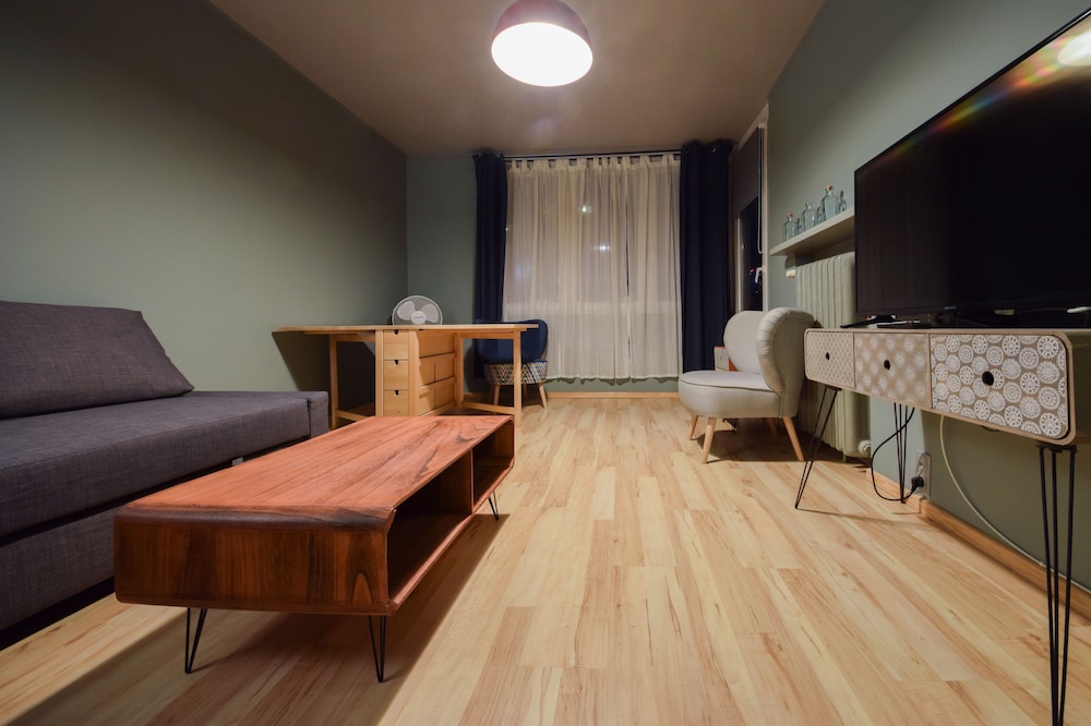 Shortstaypoland Srebrna (B36) 13/22