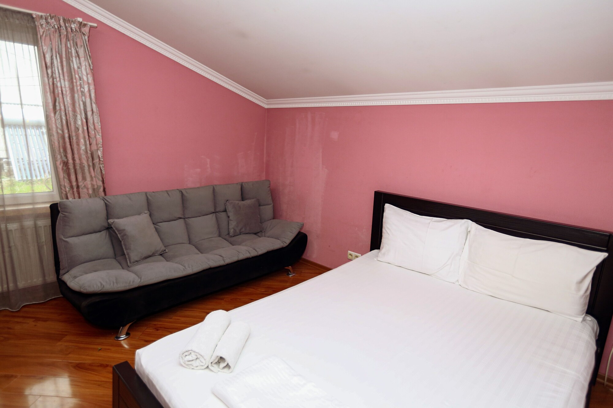 COMFORT, DOUBLE BED, JETTED TUB