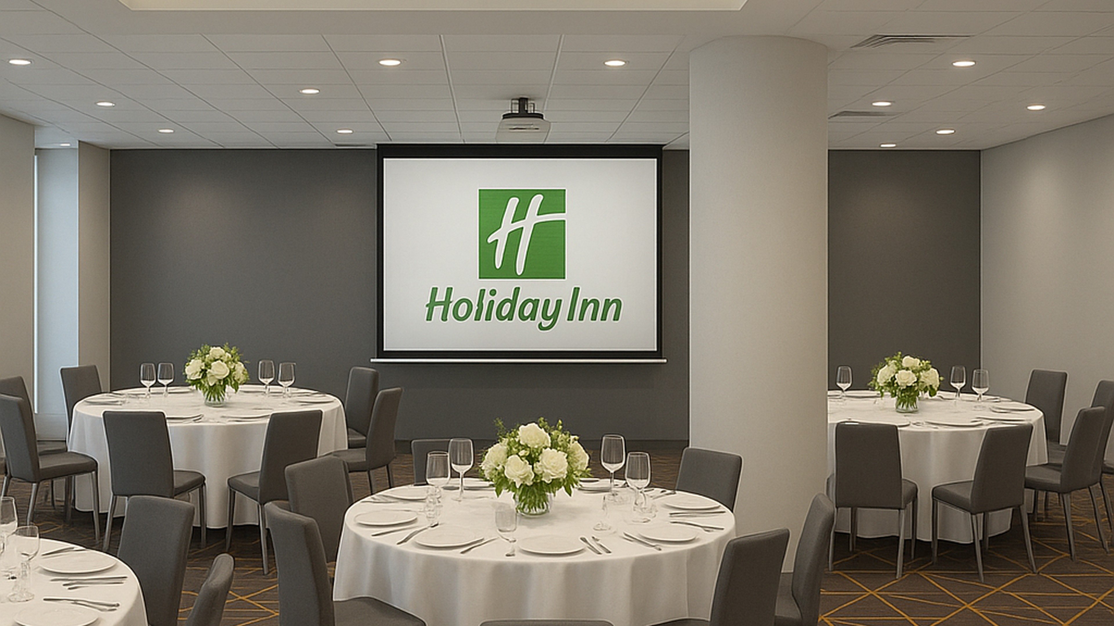 Holiday Inn And Suites Mississauga 35/39