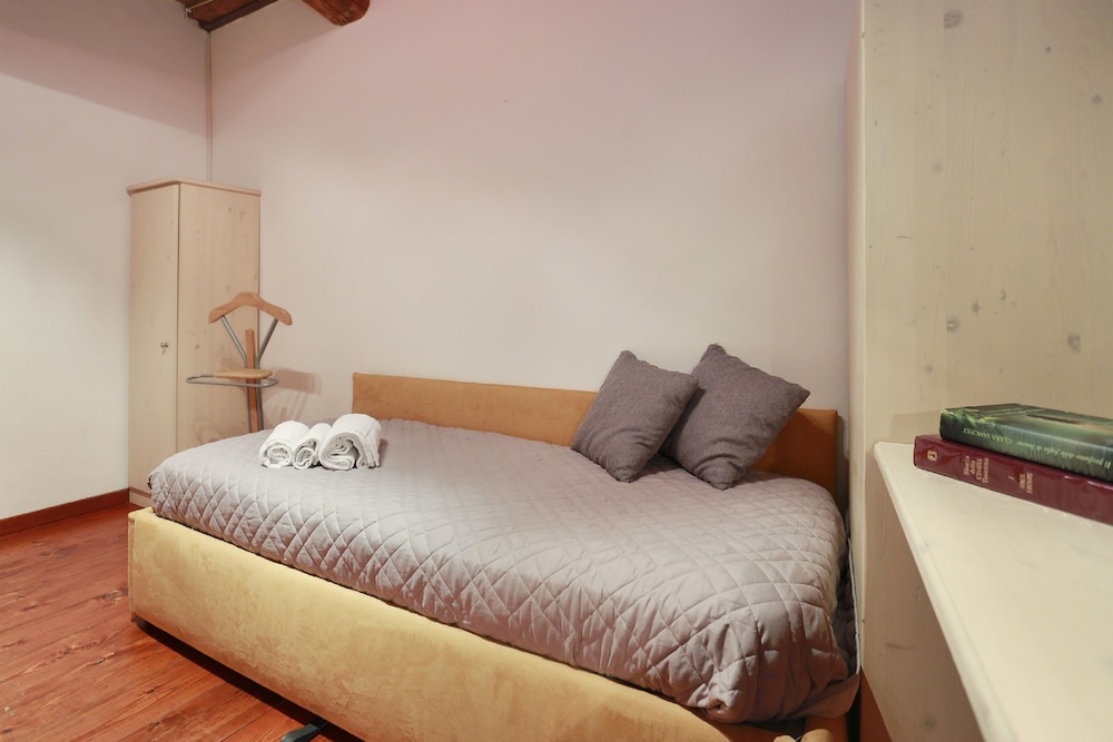 Ghibellina Apartment 3/50