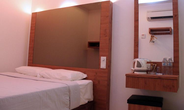 Dream Hotel 15/36
