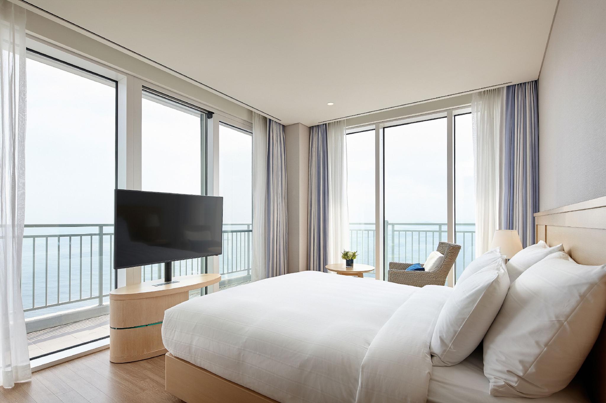 Superior, Suite, Ocean View