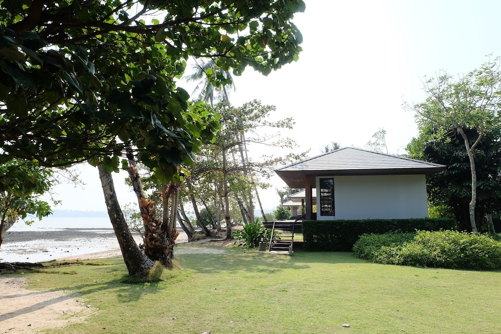 Plub Pla Koh Mak Retreat 55/68