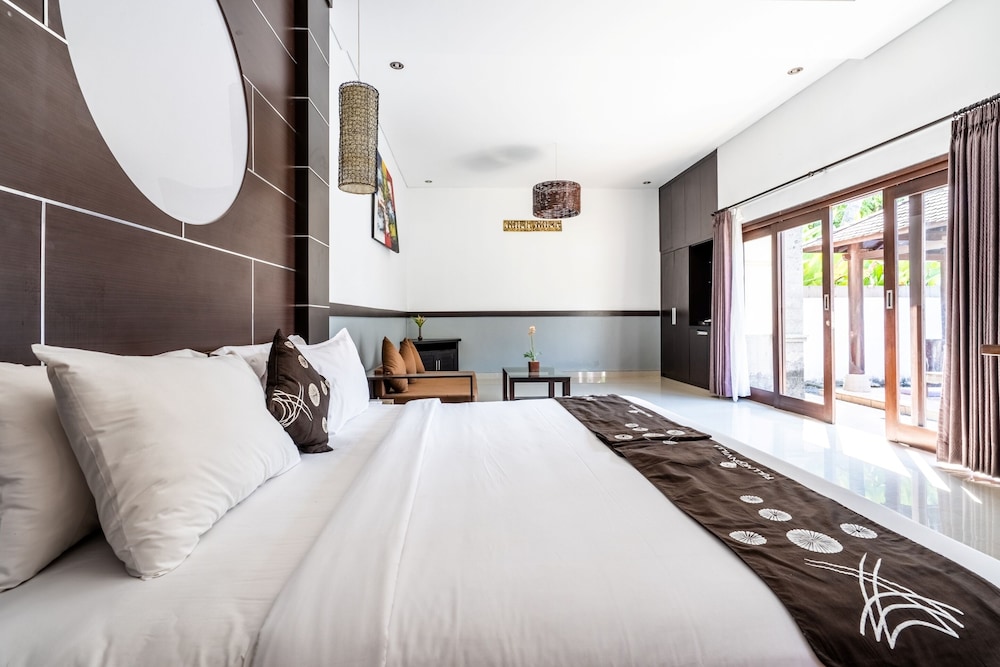 1 BEDROOM, VILLA, PRIVATE POOL