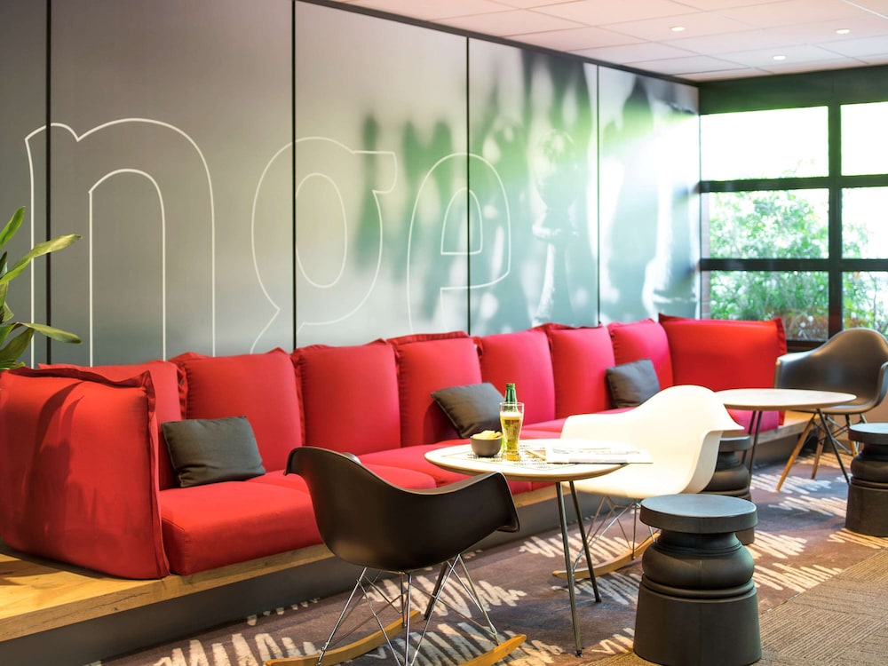 Ibis Saint Denis Stade Sud 48/68