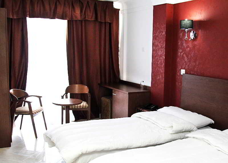 MEDINA HOTEL 4/12