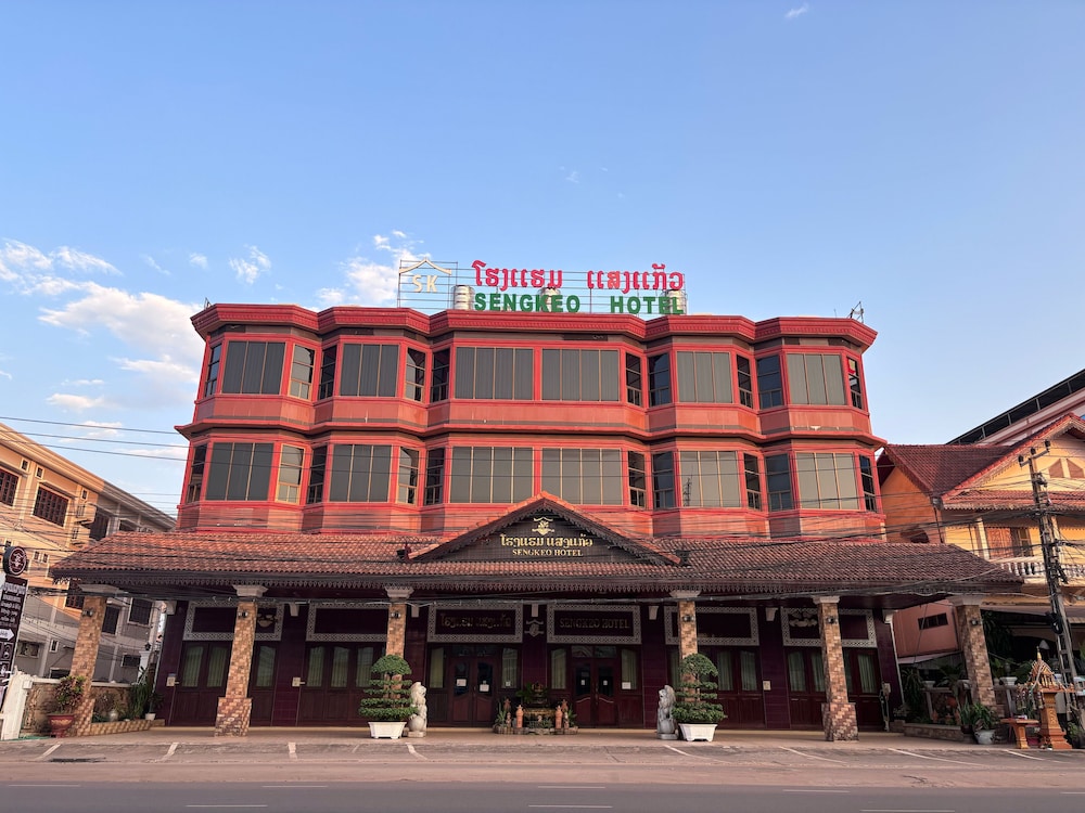 Sengkeo Hotel 3/50