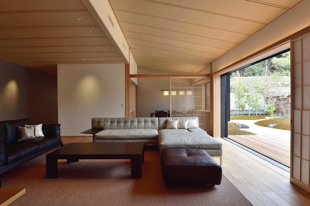 AOI Suites at Nanzenji Kan-un-an 15/92