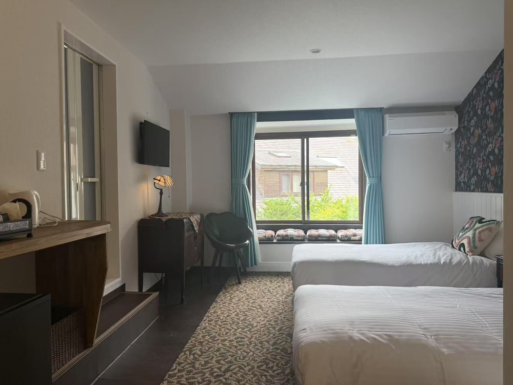 STANDARD, TWIN BEDS