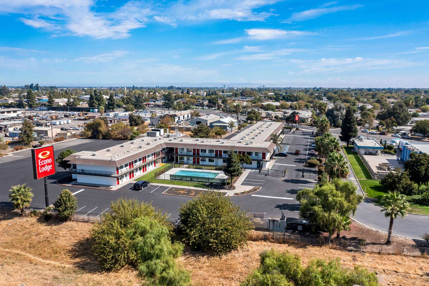 Econo Lodge Stockton near I-5 Fairgrounds 15/21