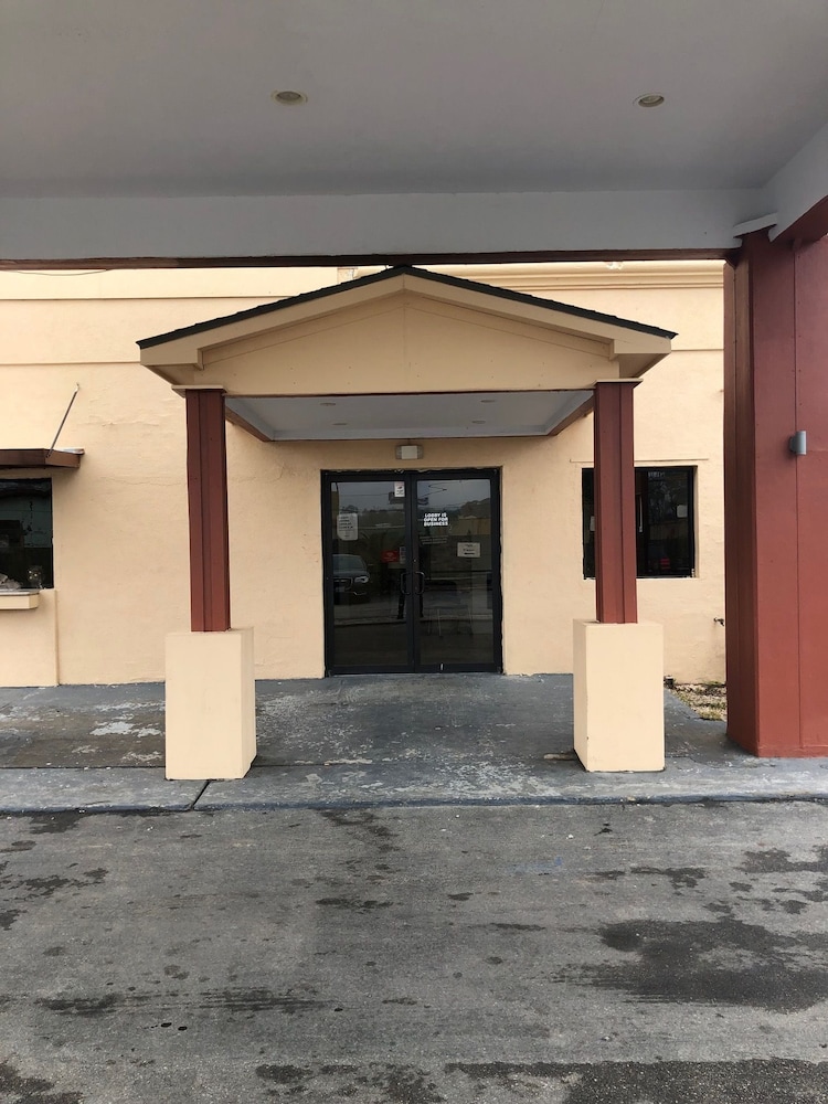 Travel Inn 6/26