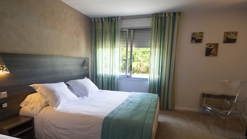 Hotel-Restaurant Les Oliviers 10/65
