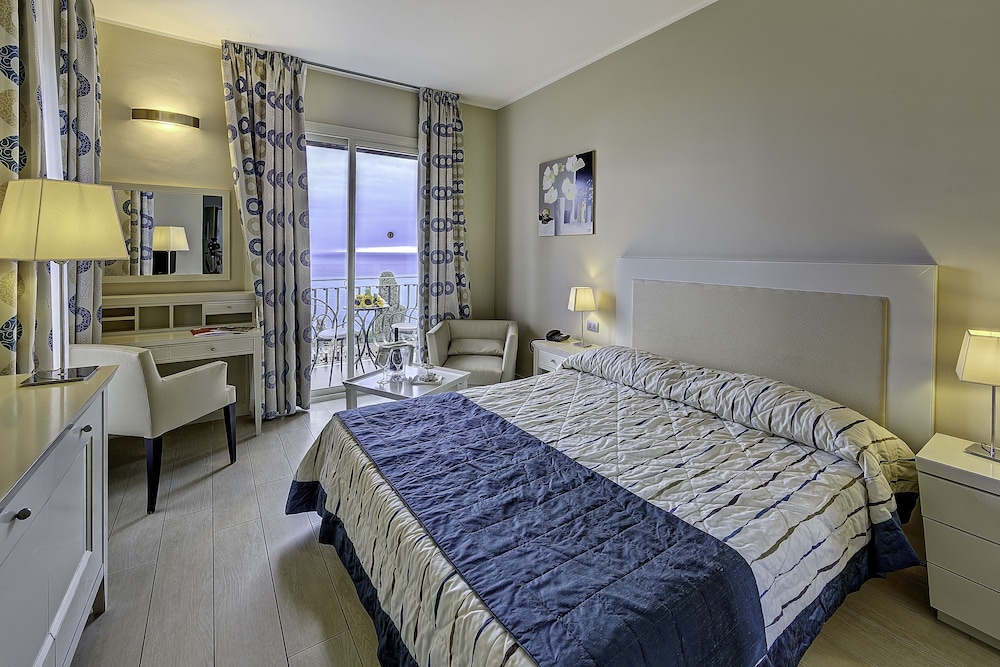 Superior Double Balcony Sea View