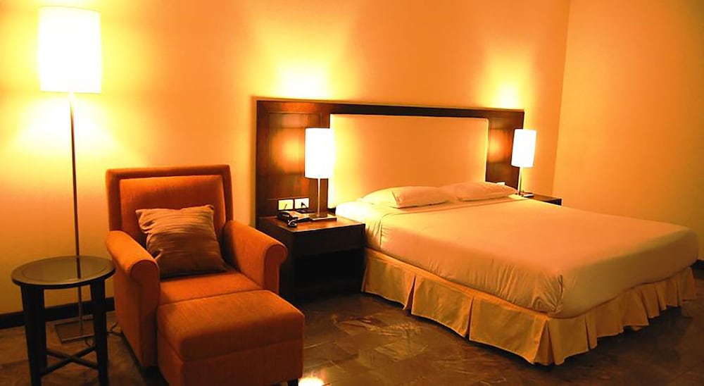 غرفة ديلوكس بسرير مزدوج، Royal Lanna Hotel 2/4