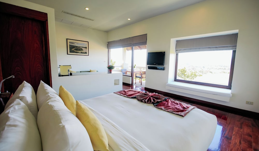 Deluxe, Twin Beds