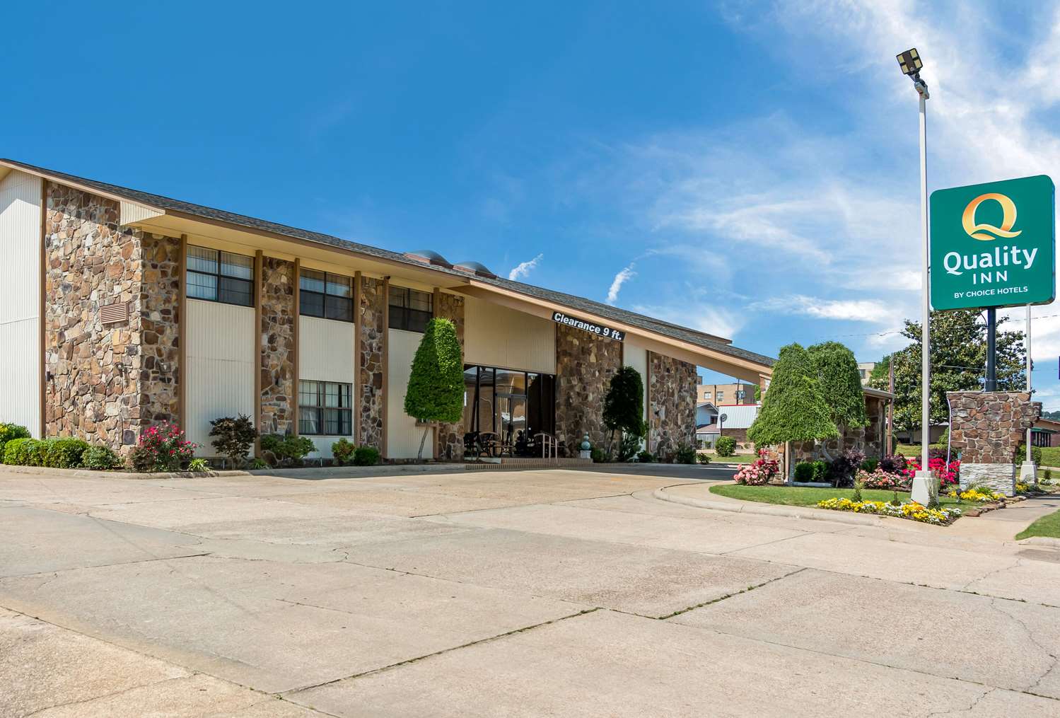 Quality Inn Magnolia, AR 12/12