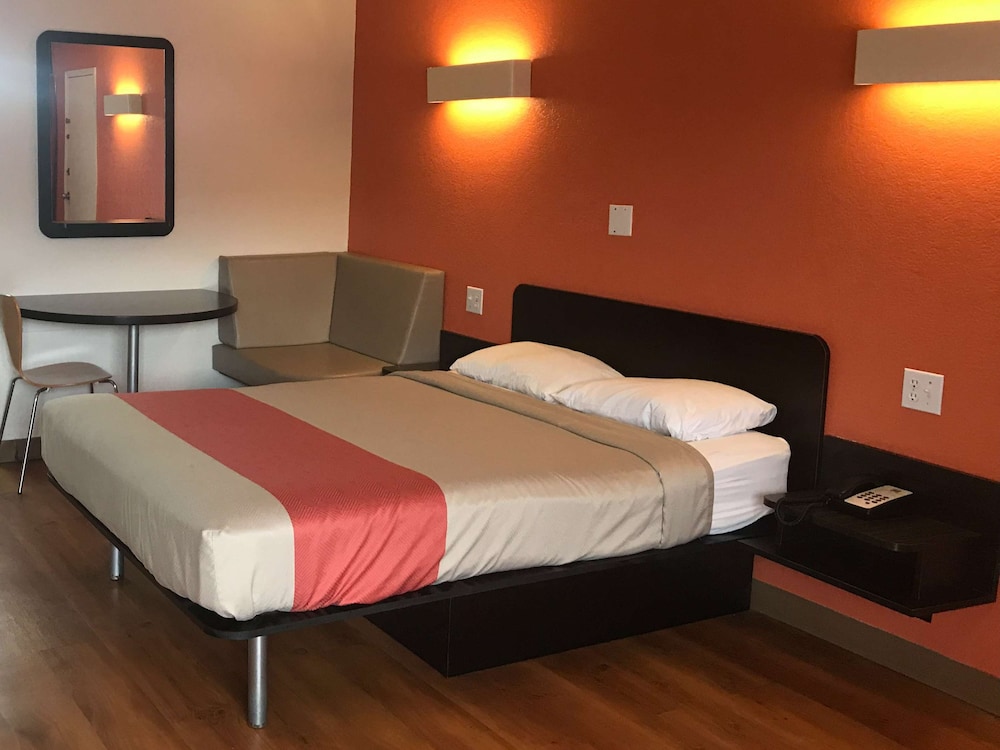 Motel6 Sallisaw, OK 18/38