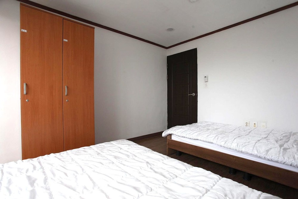 Geomunoreum Hostel 9/50