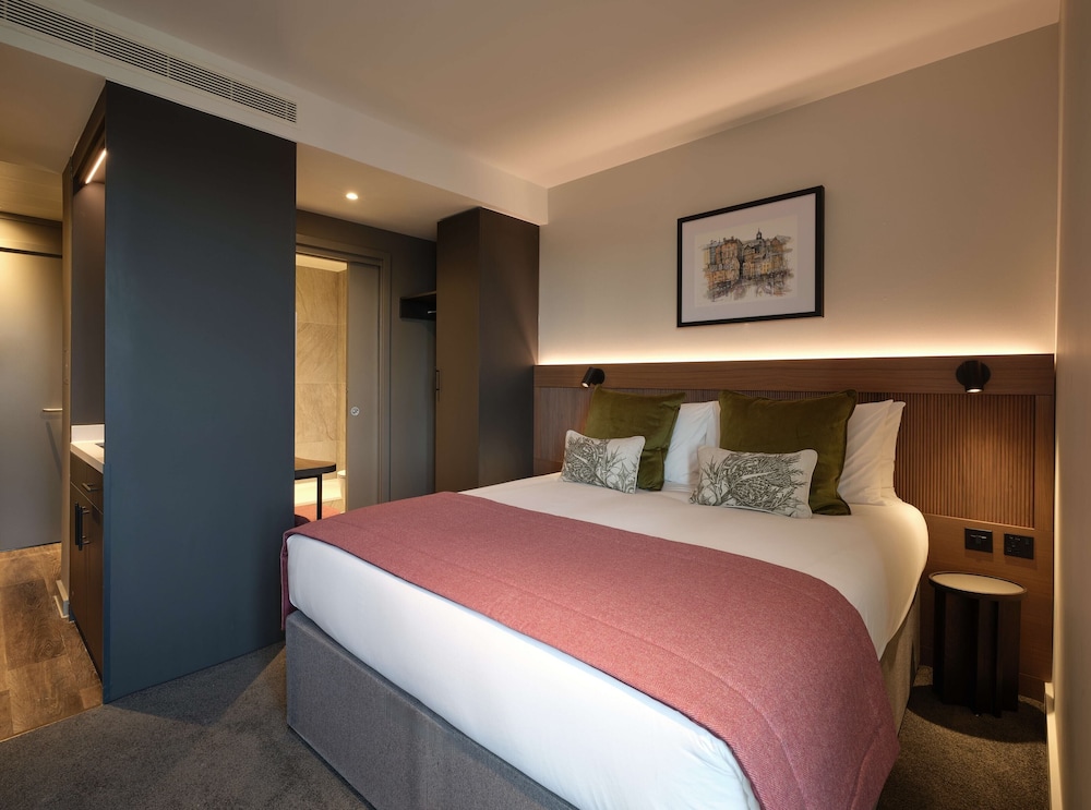 STANDARD, DOUBLE BED