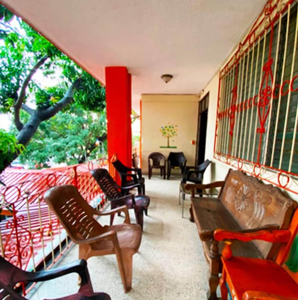 Tamarindo hostel 35/50