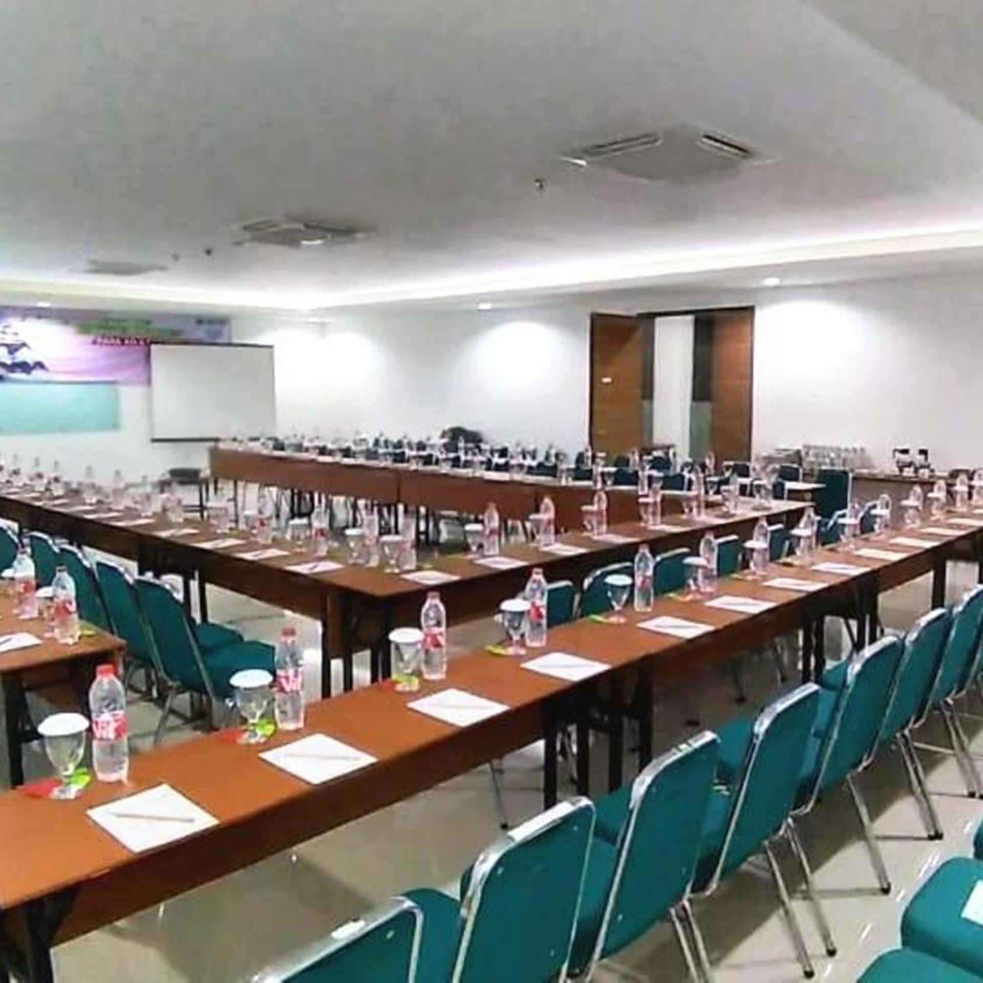 Hotel Nalendra Plaza 37/50