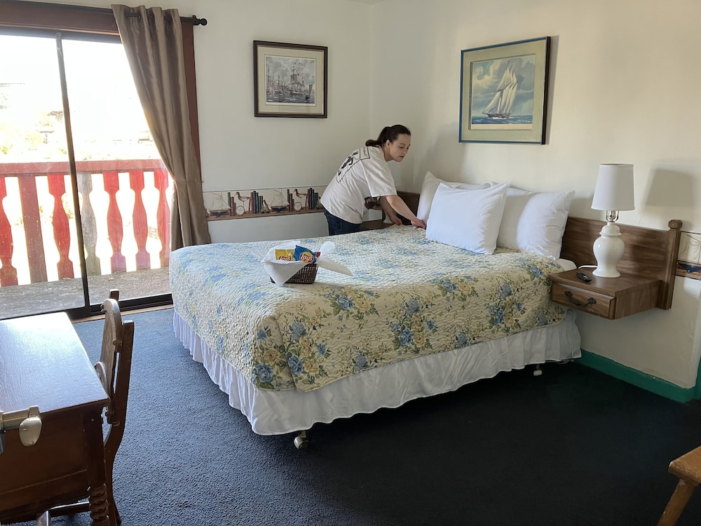 غرفة قياسية مفردة بسرير كوين، Lighthouse Inn 3/7