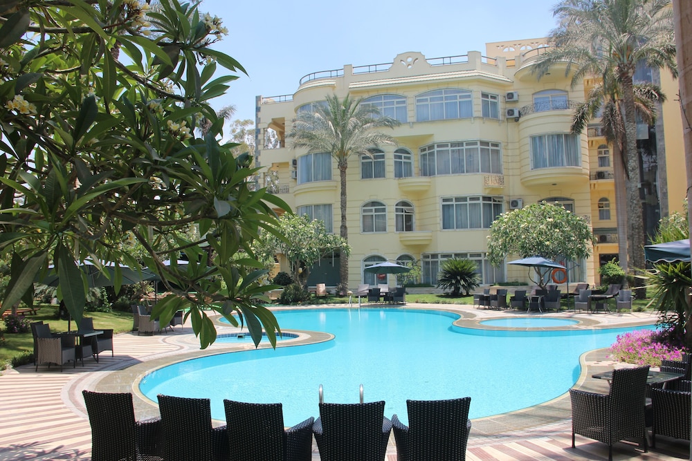 Soluxe Cairo Hotel 47/50