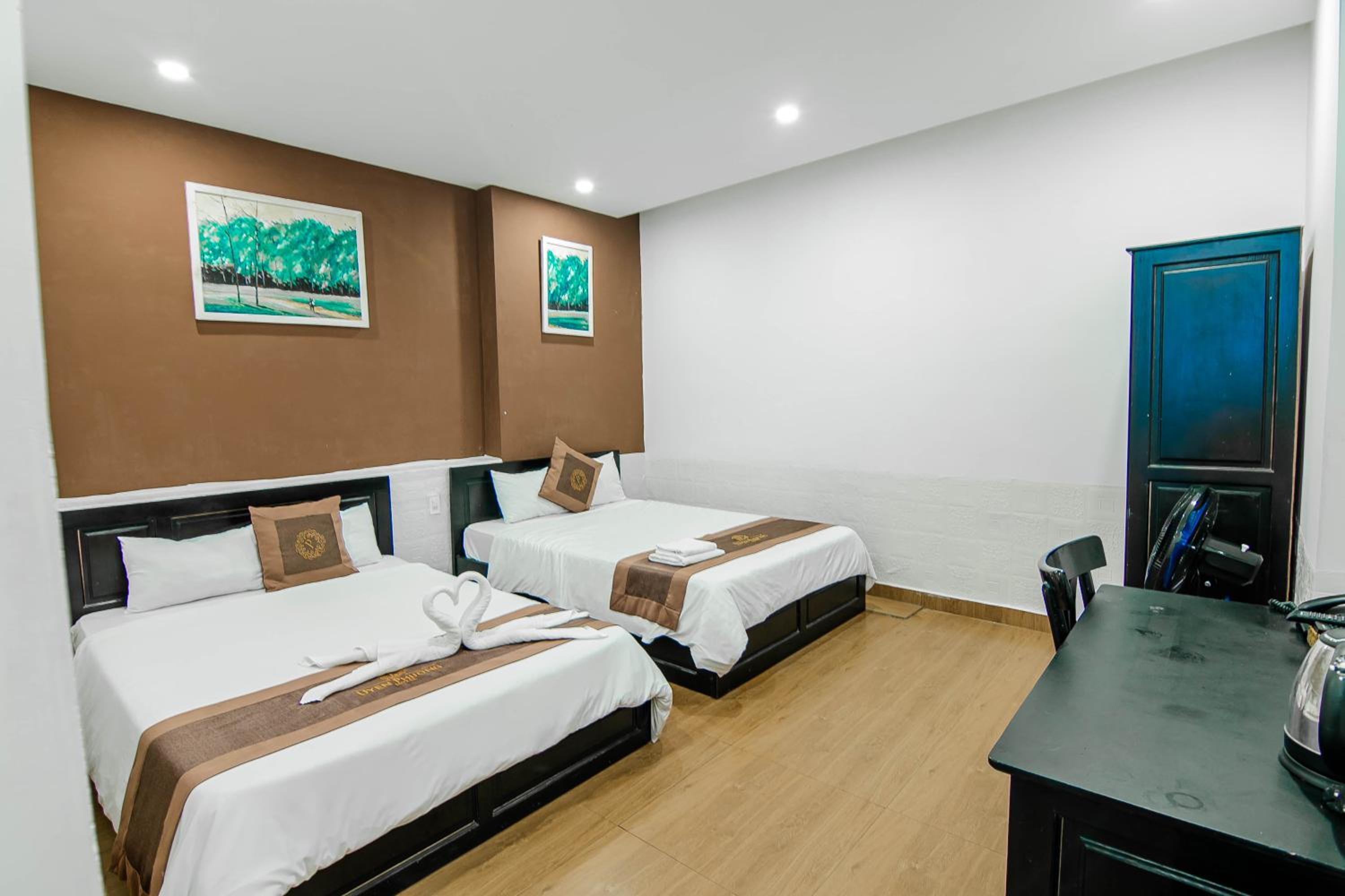 Uyen Phuong Hotel 19/50
