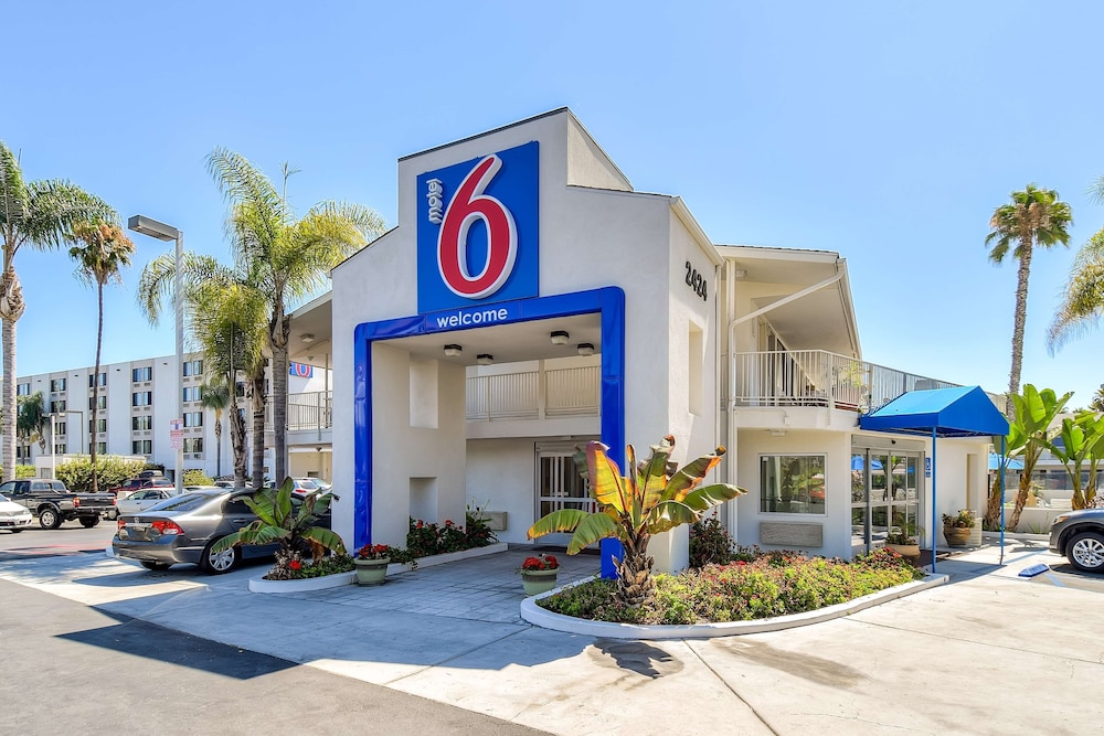 Motel6 San Diego Hotel Circle Mission Valley 53/61