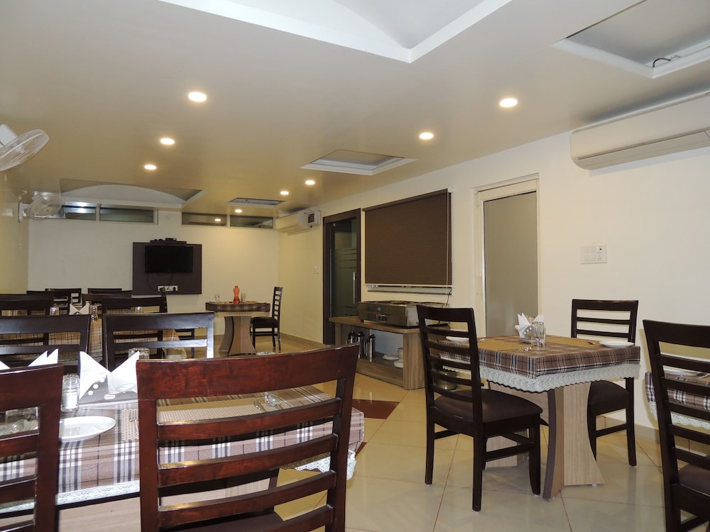 Elite Suites Mint Gomti Nagar 41/50