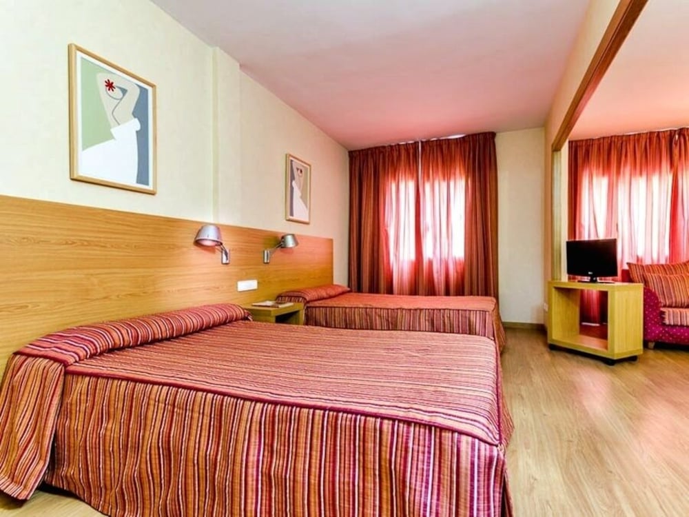 Beleret Hotel 29/77