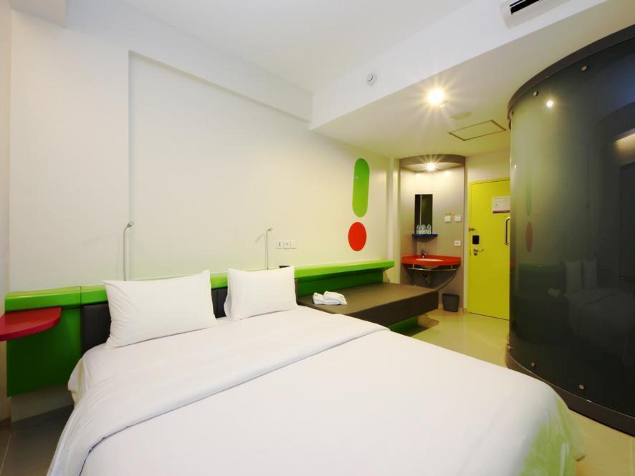 POP, DOUBLE OR TWIN BED