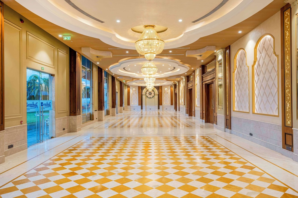 Radisson Blu Plaza Resort & Convention Centre Karjat 8/72