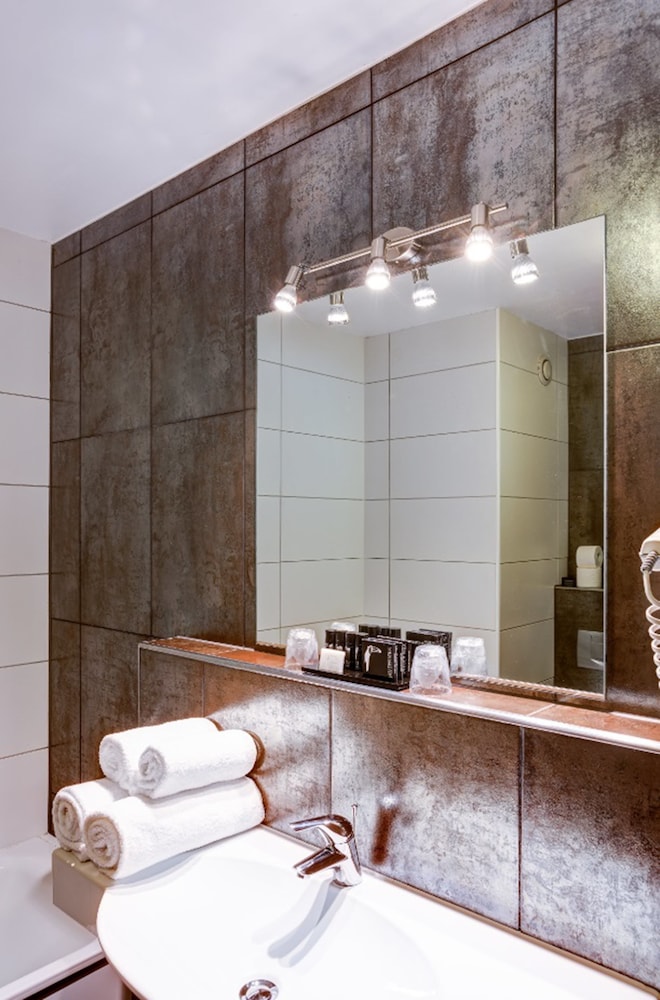 HOTEL MOERS VAN DER VALK 25/65