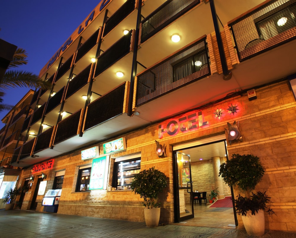 Hotel La Cabaña 3/49