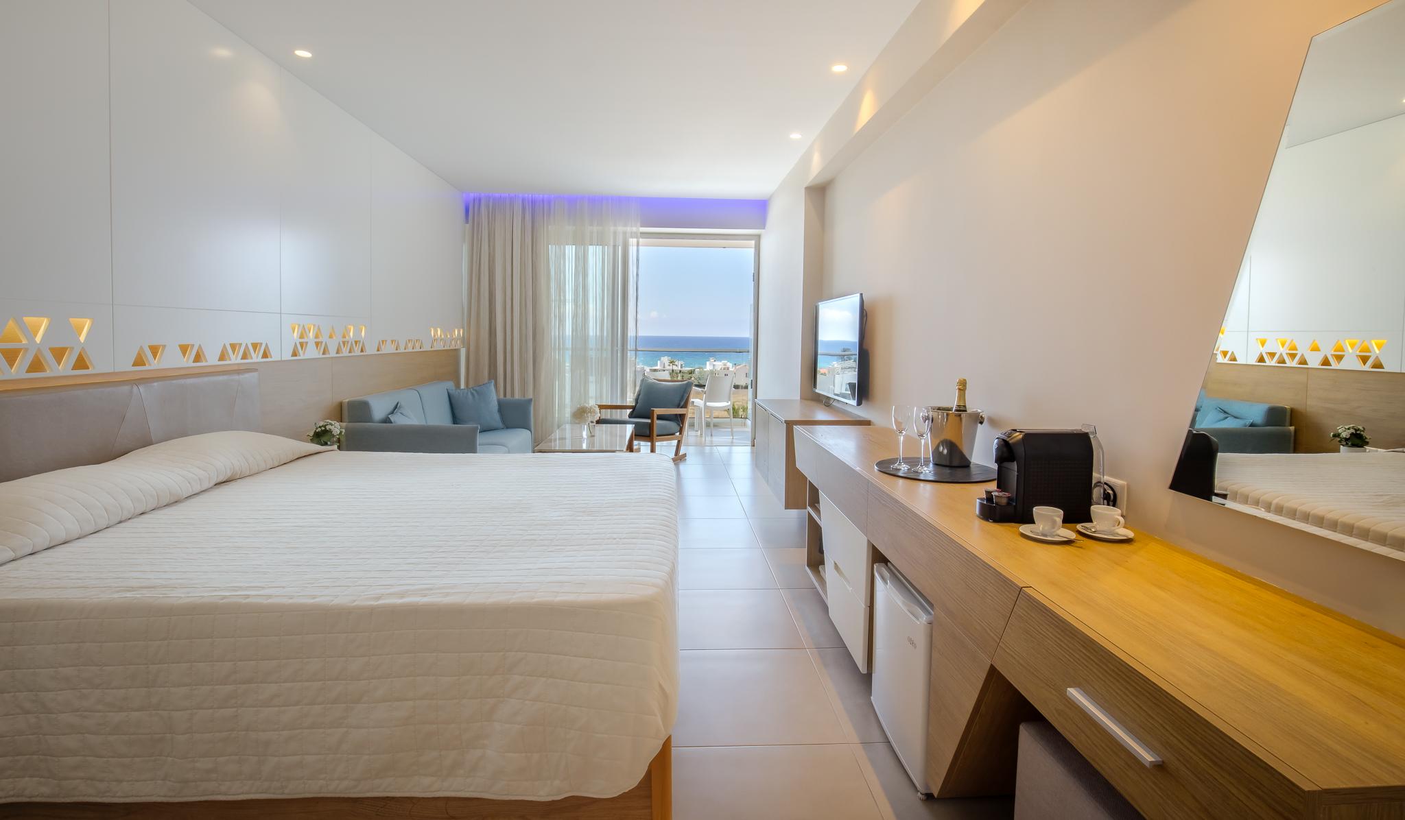 Penthouse, Sea Front