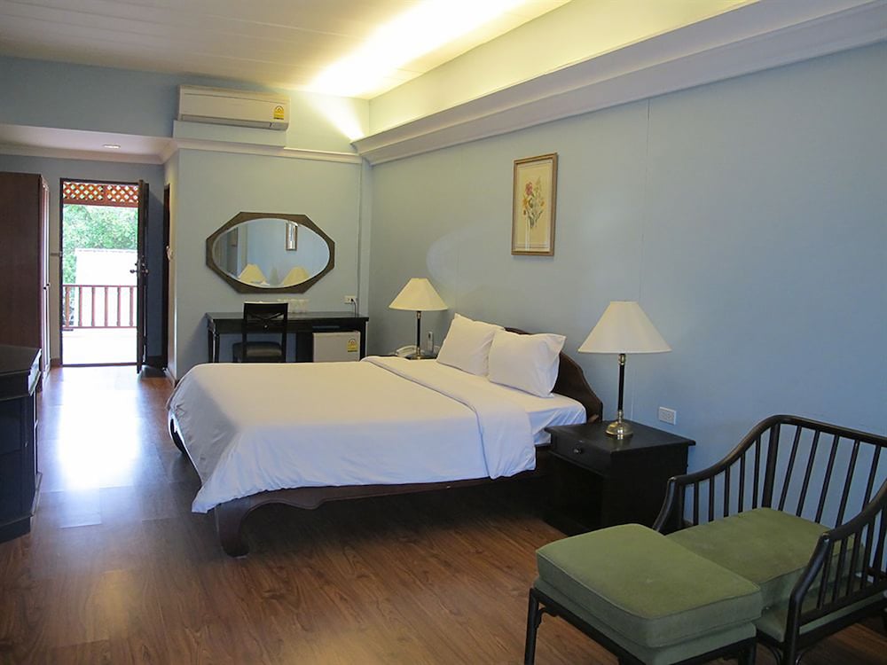 Mae Pim Resort Hotel 31/56