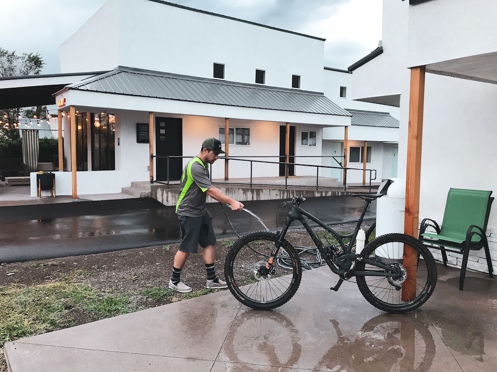 Mellow Moon Lodge 3/50
